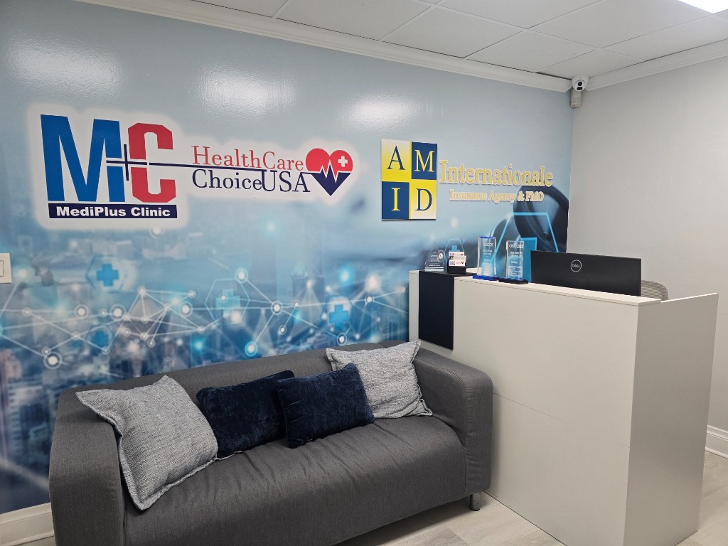 MediPlus Clinic reception and front office